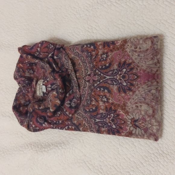 Bohemian cowl neck top - Picture 9 of 9